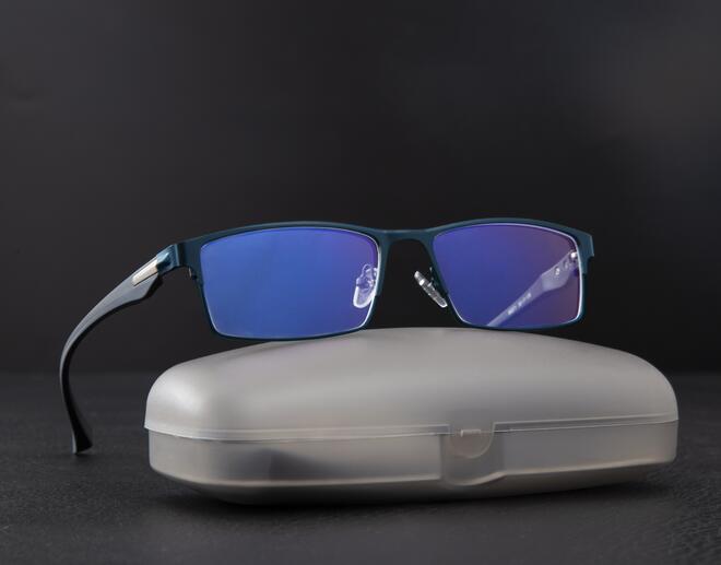 Blue Light Blocking Glasses Reduces Digital Eye Strain - Bargains4PenniesBlue Light Blocking Glasses Reduces Digital Eye StrainBargains4Pennies